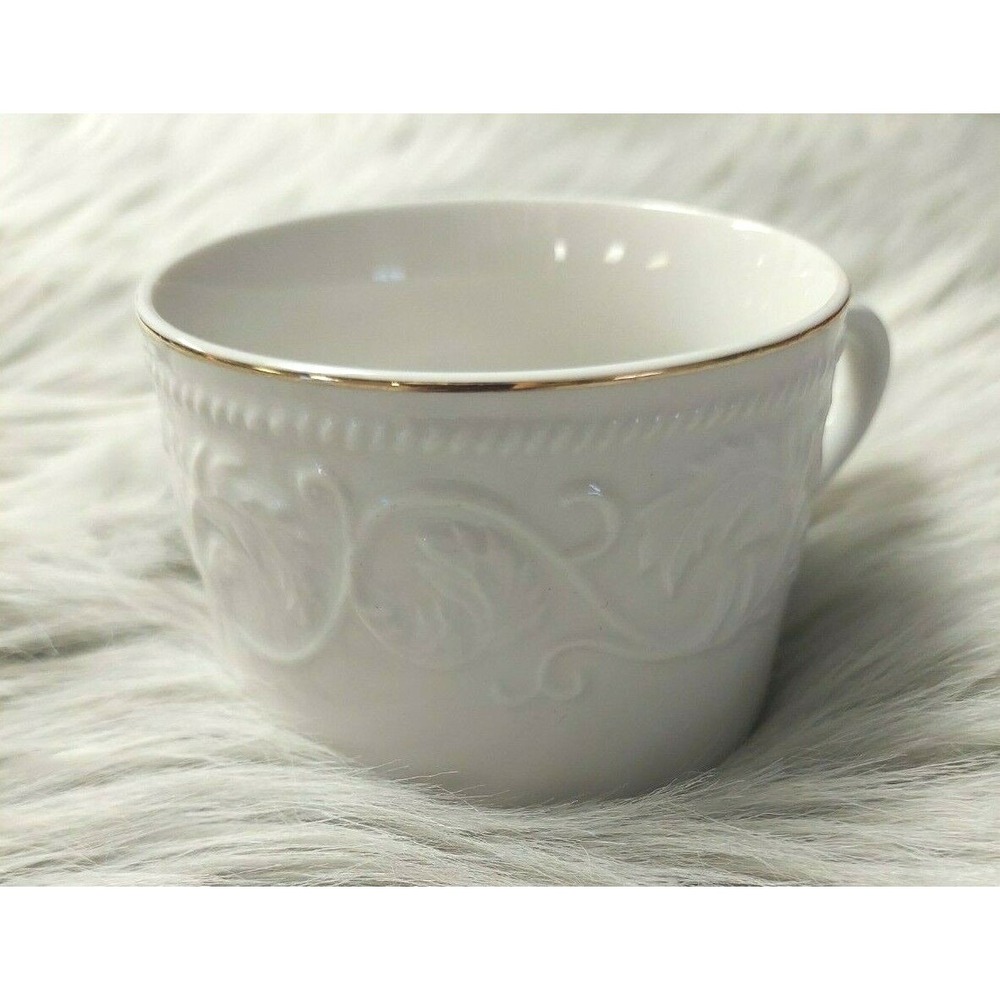 NEW Farberware Calais Coffee‎ Cup Mug White Embossed Border Gold Rim